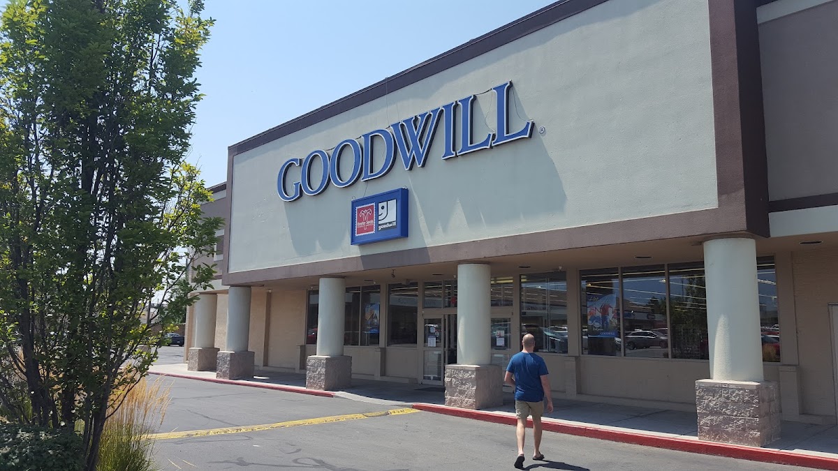 Goodwill Store in Murray