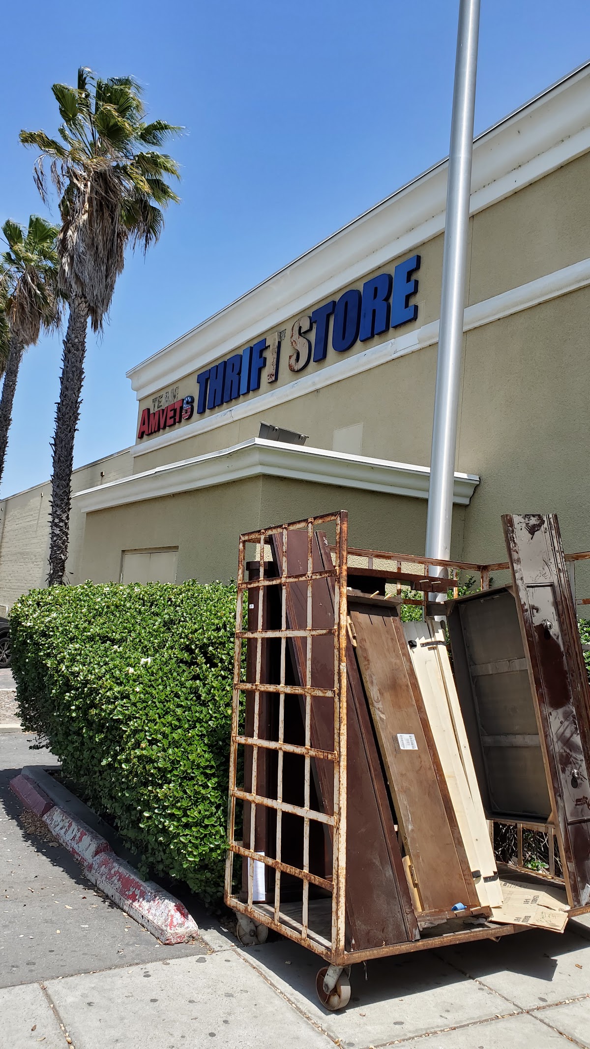 Amvets Thrift Store in San Diego