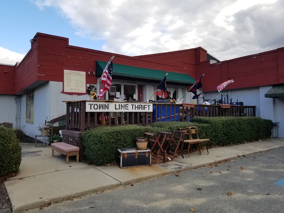 Town Line Thrift & Consignment in Swansea