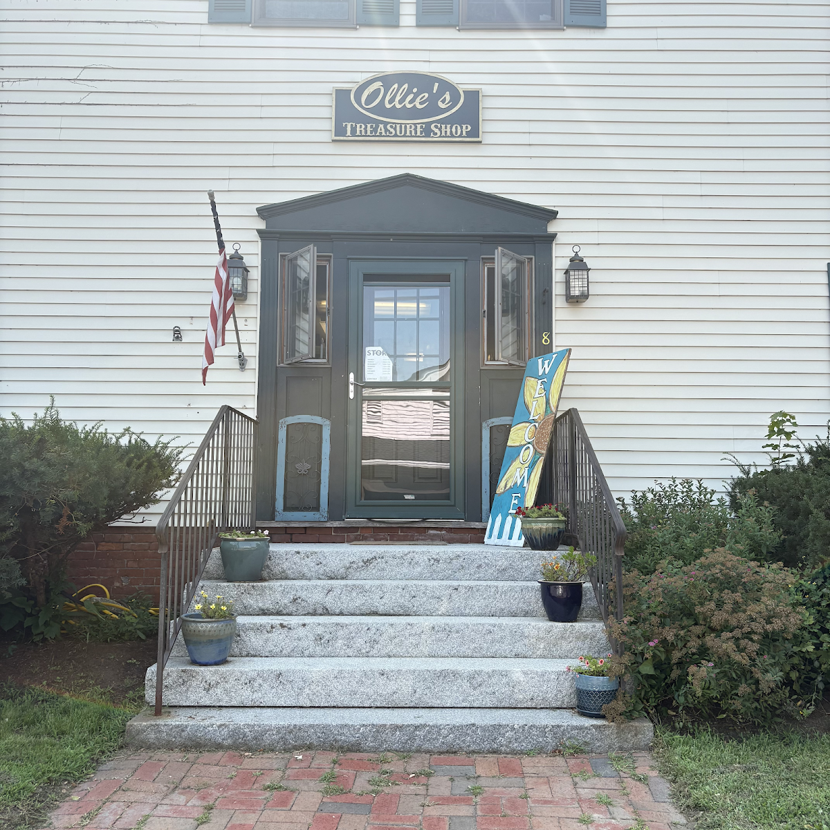 Ollie's Treasure Shop in Hillsborough