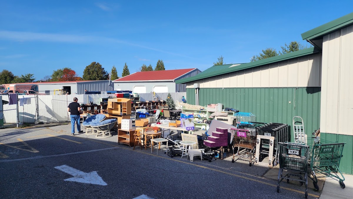 New Life Thrift Shop in Lewes