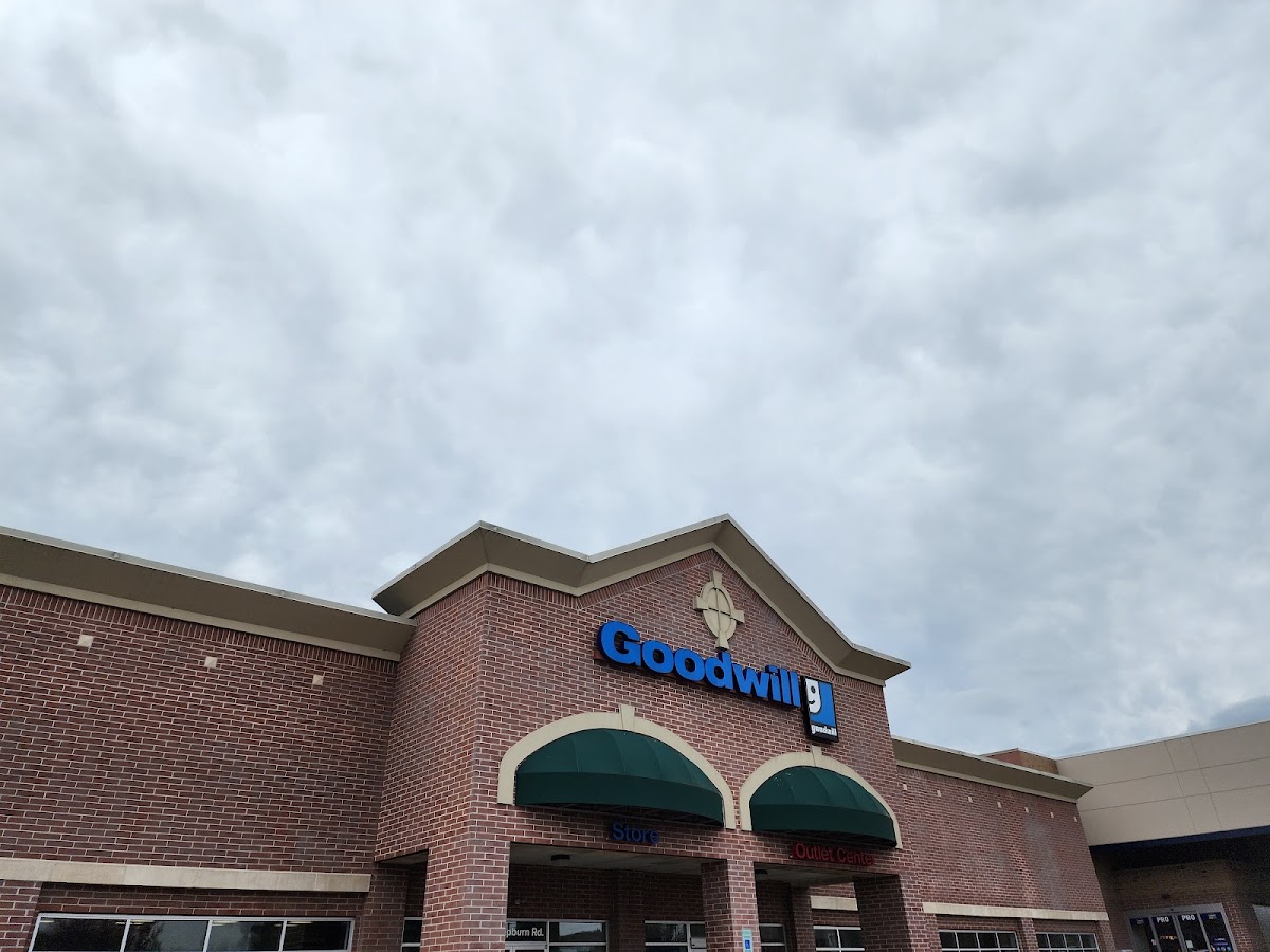Goodwill Store & Donation Center in Avondale