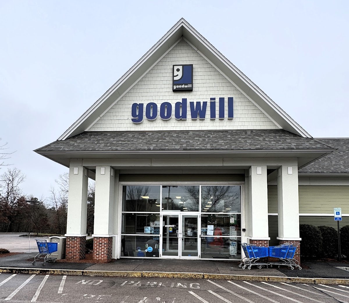Goodwill Store: Amherst, NH in Amherst