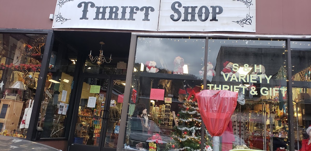 S & H VARIETY in Keyser
