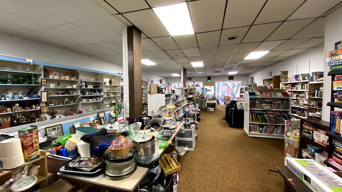 Nifty n' Thrifty Thrift Shops in Bangor