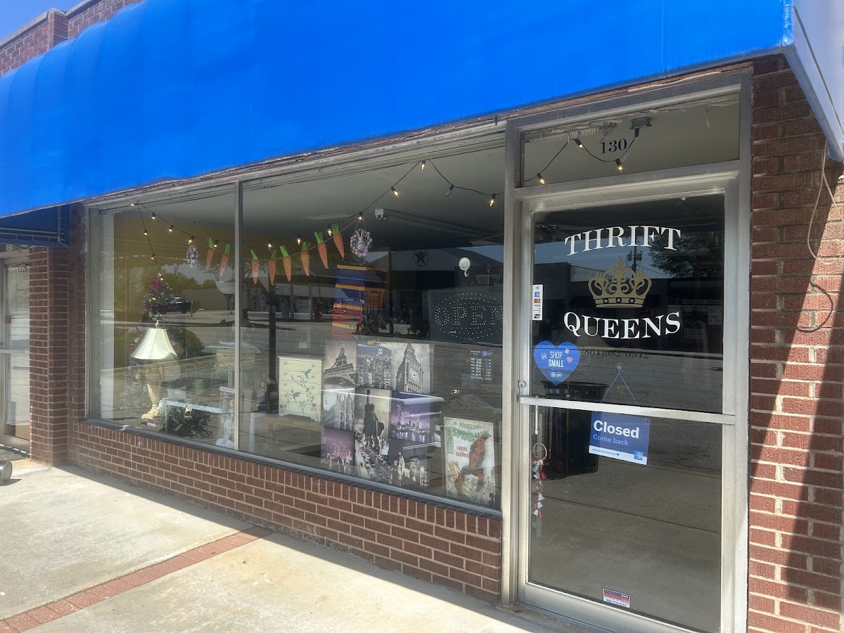 Thrift Queens in Pickens