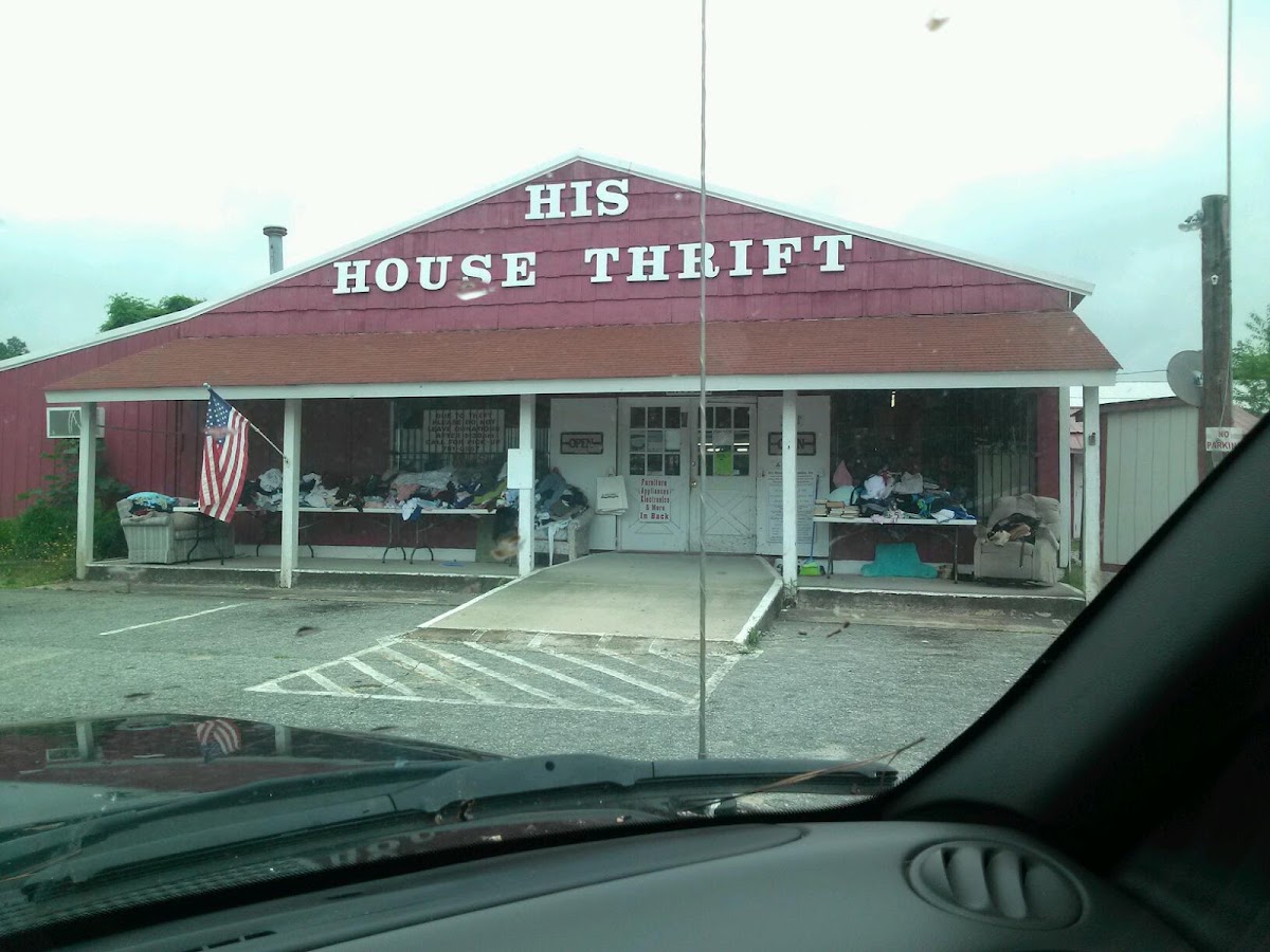 His House Thrift Shop in Lexington
