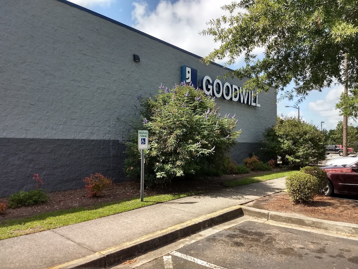 Palmetto Goodwill in Summerville