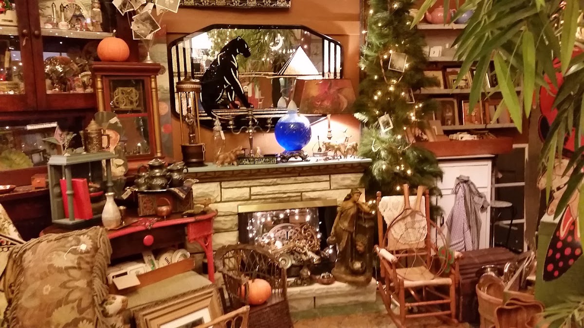 Tapestries ~Vintage in Columbus