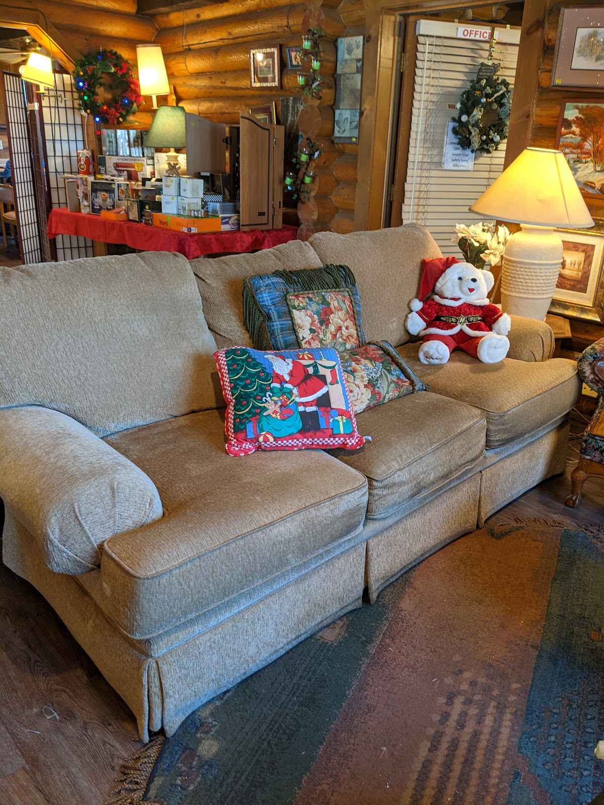 Saint Vincent de Paul Shopping Mall in Payson