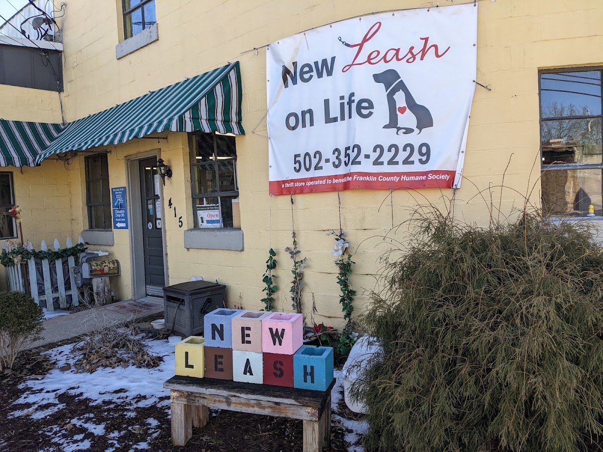 New Leash On Life Thrift in Frankfort
