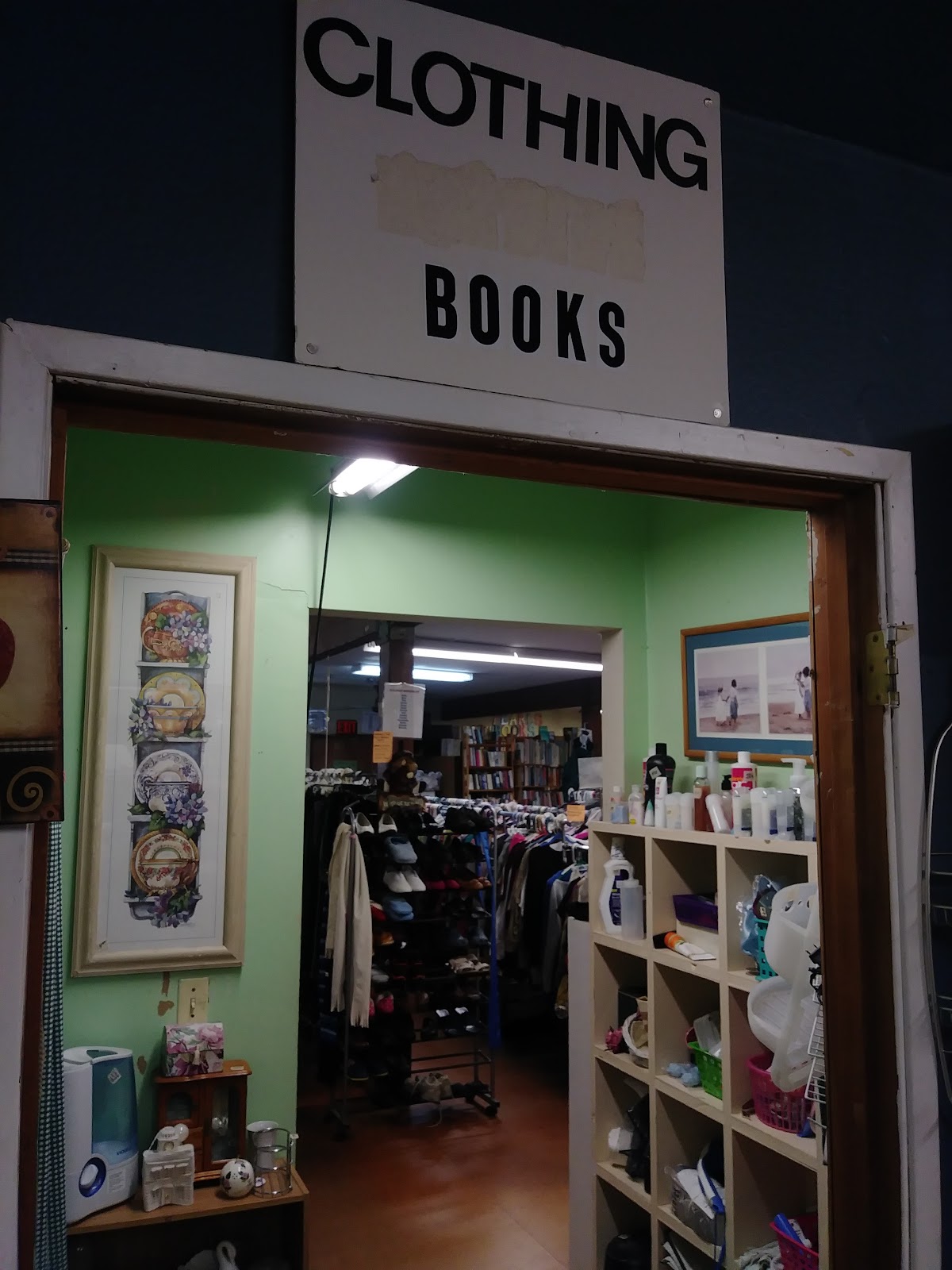 Scappoose Senior Thrift Store in Scappoose
