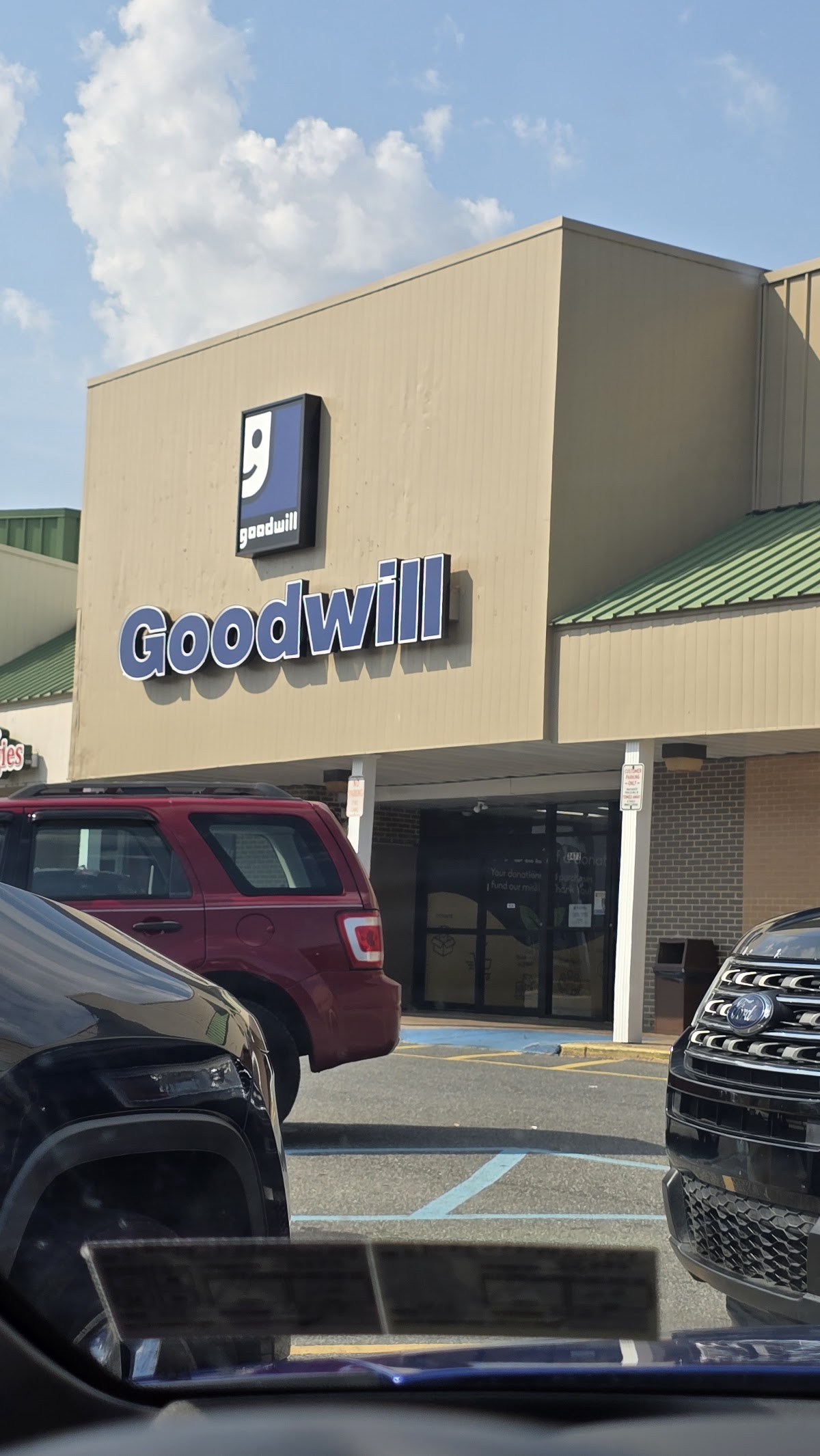 Goodwill in Village Green
