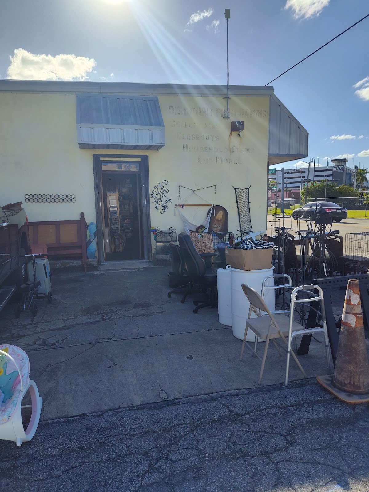 Goodfellas Thrift in Homestead