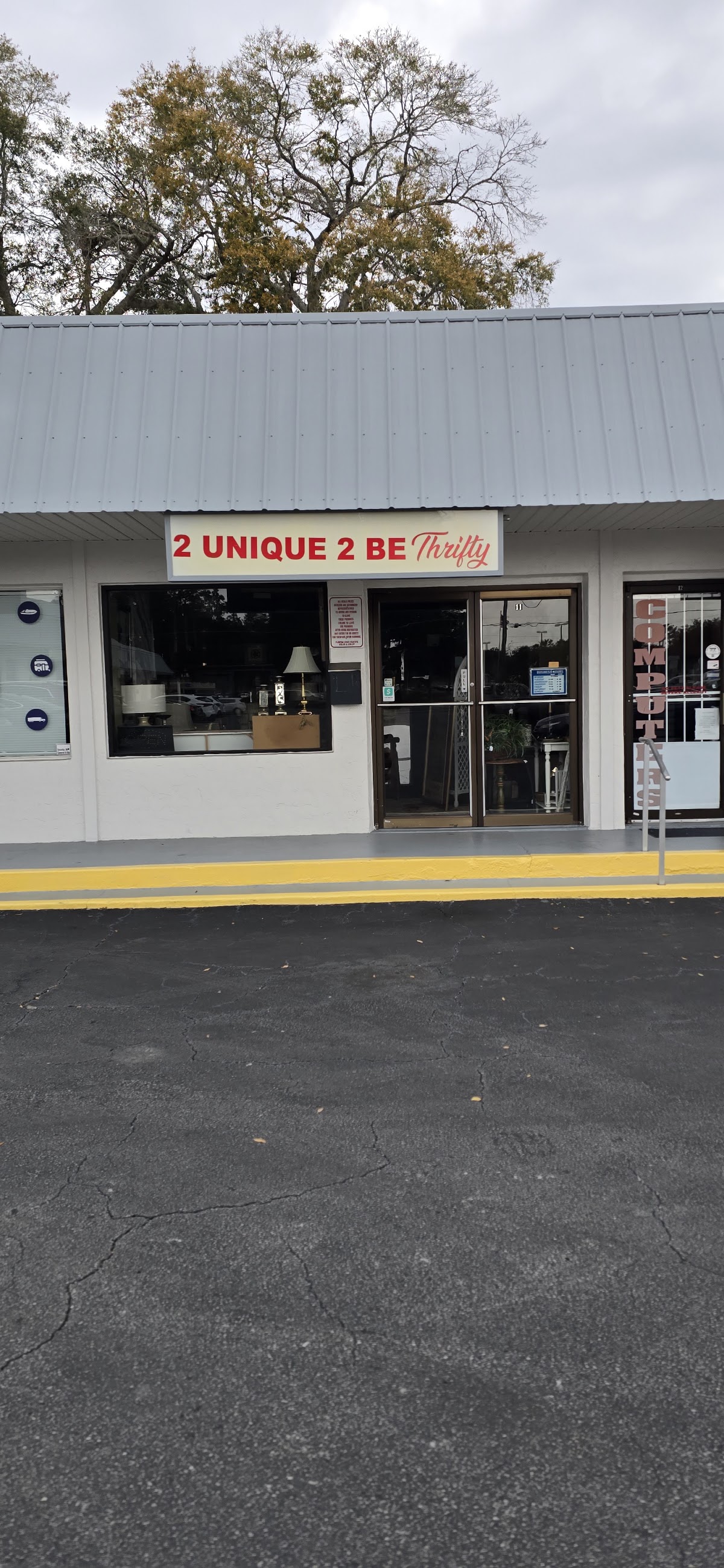 2 Unique 2 BE Thrifty in Ocala
