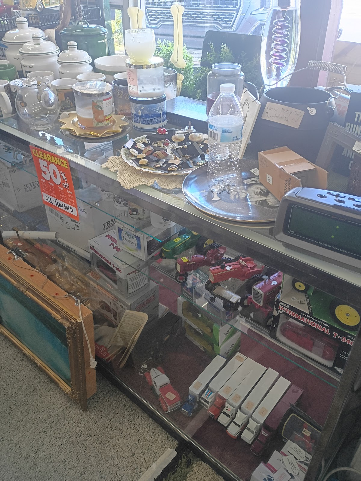 The Estate of Confusion Thrift Store in Ocala