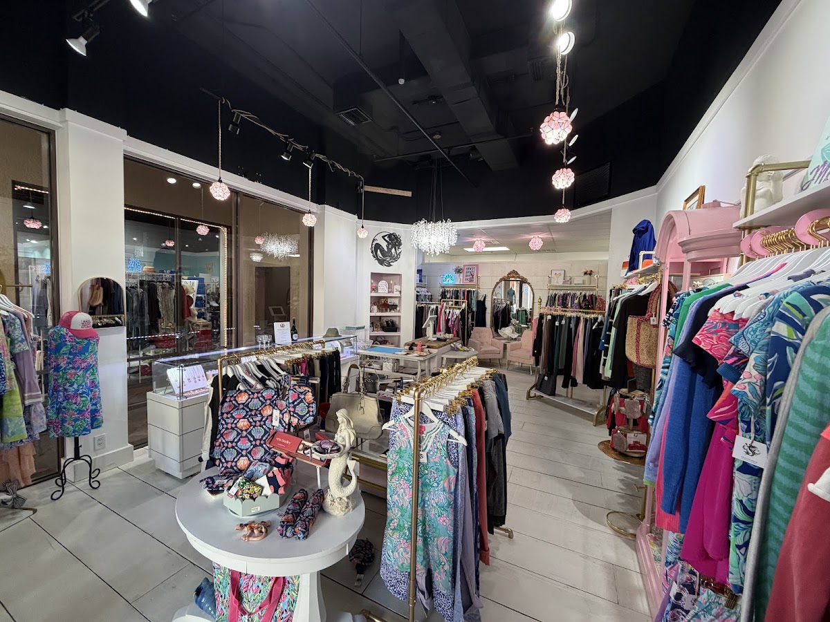 Oceanchild Luxury Resale Boutique in Marco Island