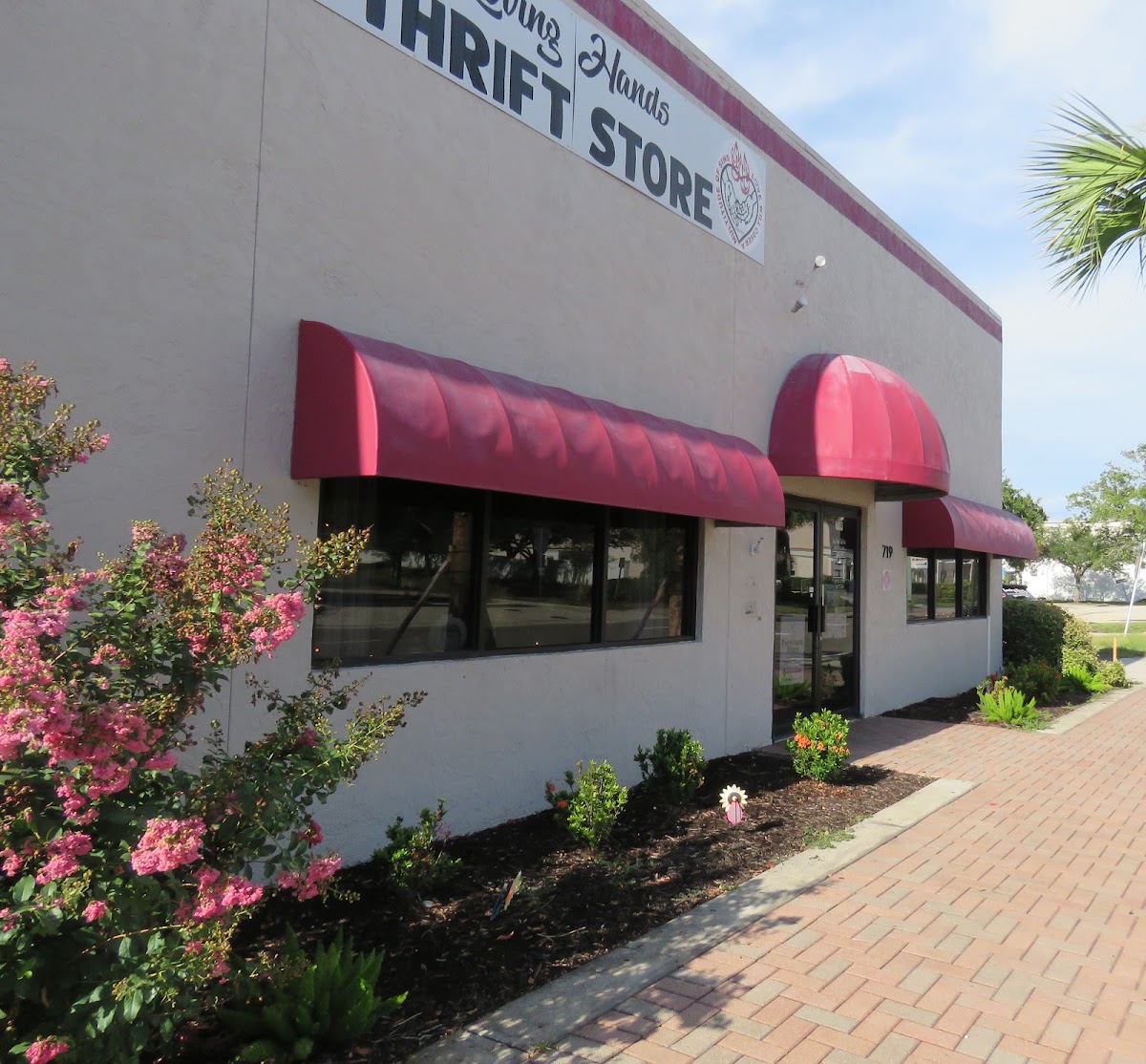 Loving Hands Thrift Store in Bradenton