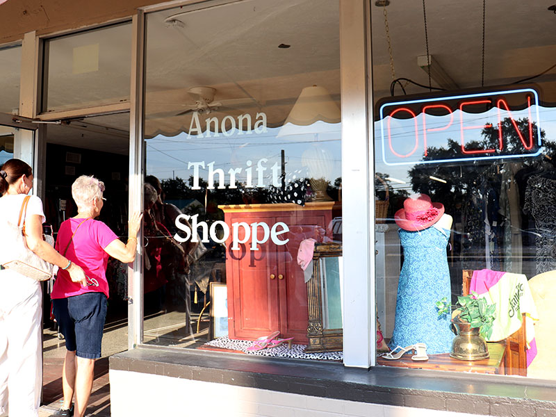 Anona Thrift Shoppe in Largo