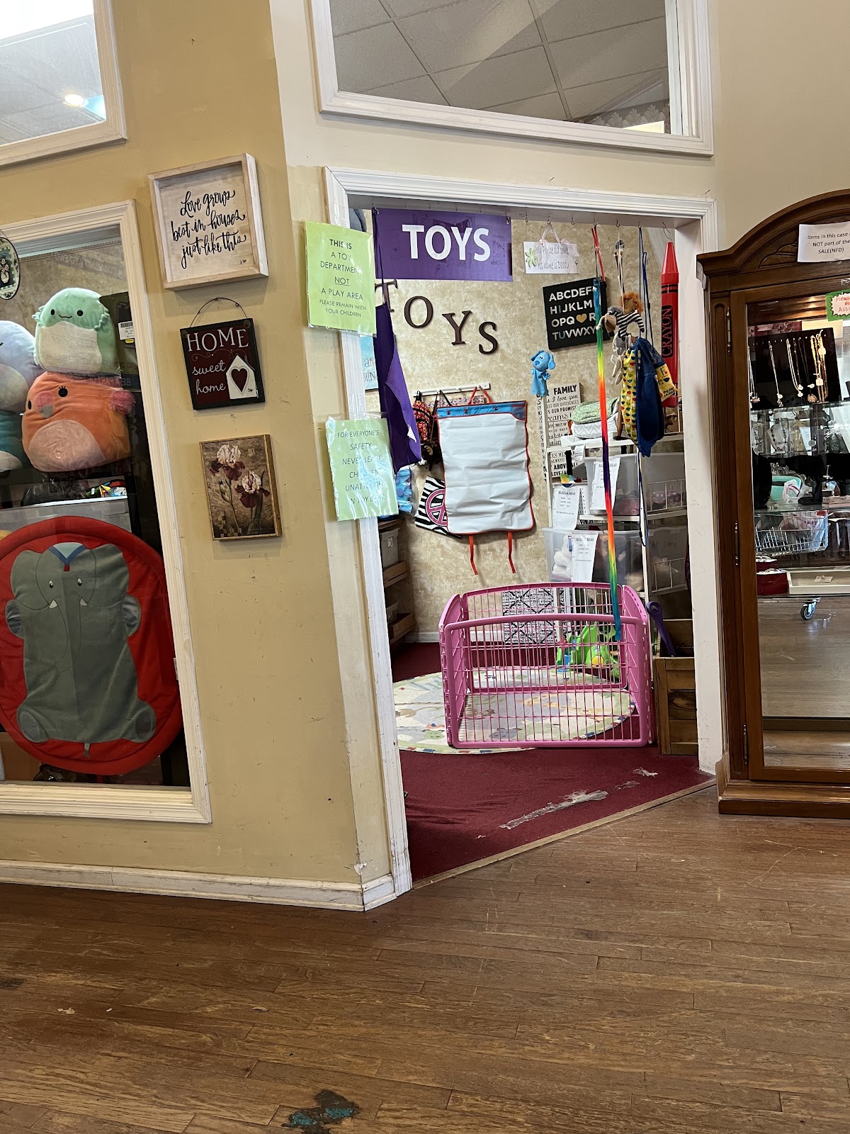 Betty Griffin Center Thrift Shoppe in Fruit Cove
