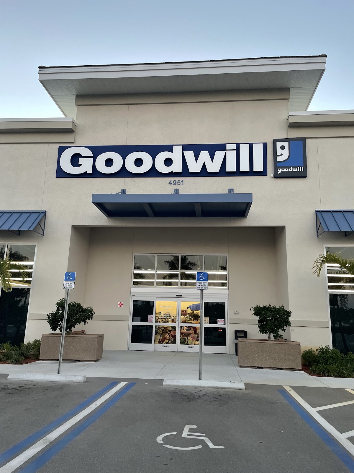 Goodwill in Naples