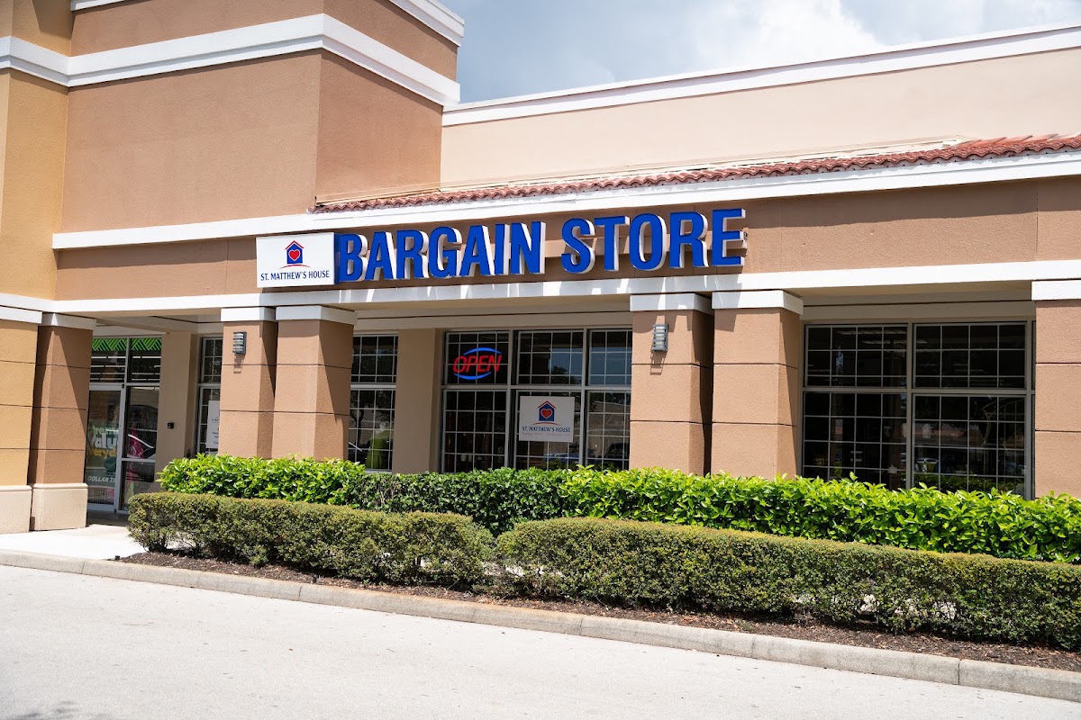 St. Matthew's House Golden Gate Thrift Store in Naples