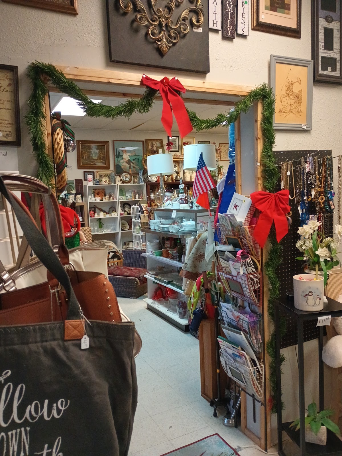 Orchard Gift & Thrift in Beverly Hills