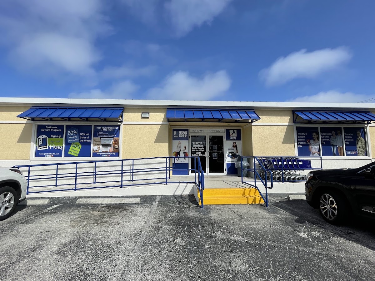 Goodwill Retail & Donation Center in Cape Coral