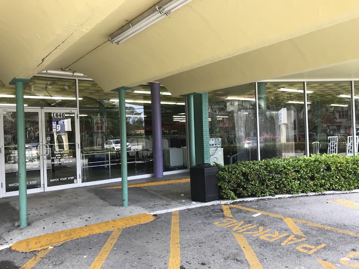 Goodwill Retail Store & Donation Center - Delray in Delray Beach