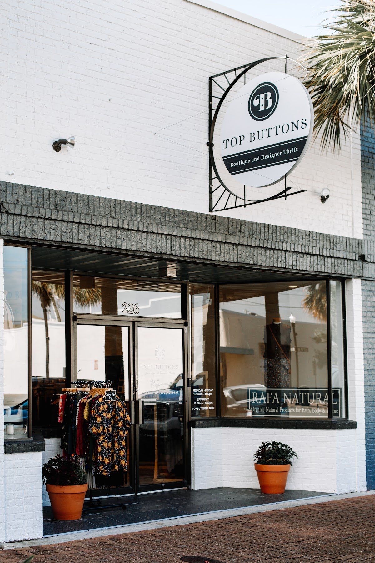 Top Buttons Boutique in Winter Haven