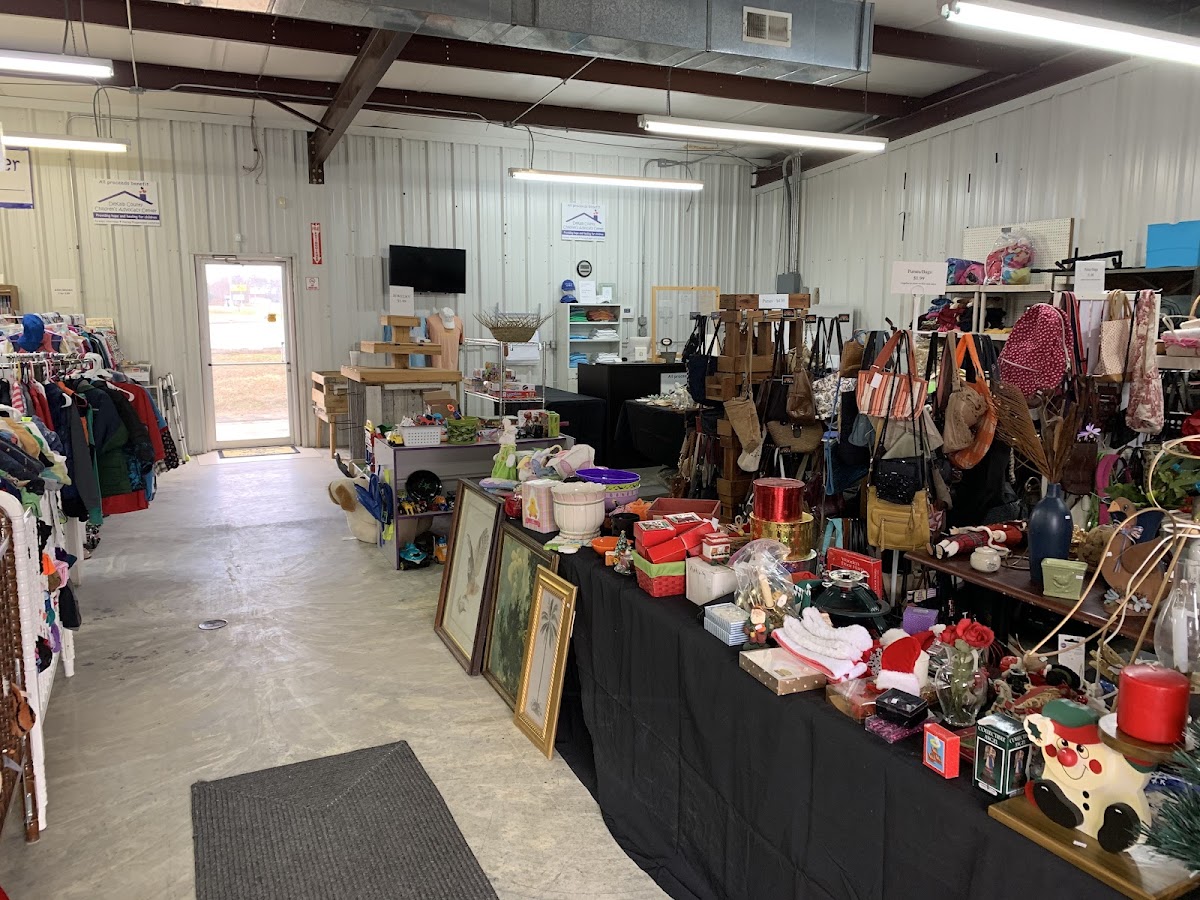 Thrifty Outfitters in Fort Payne