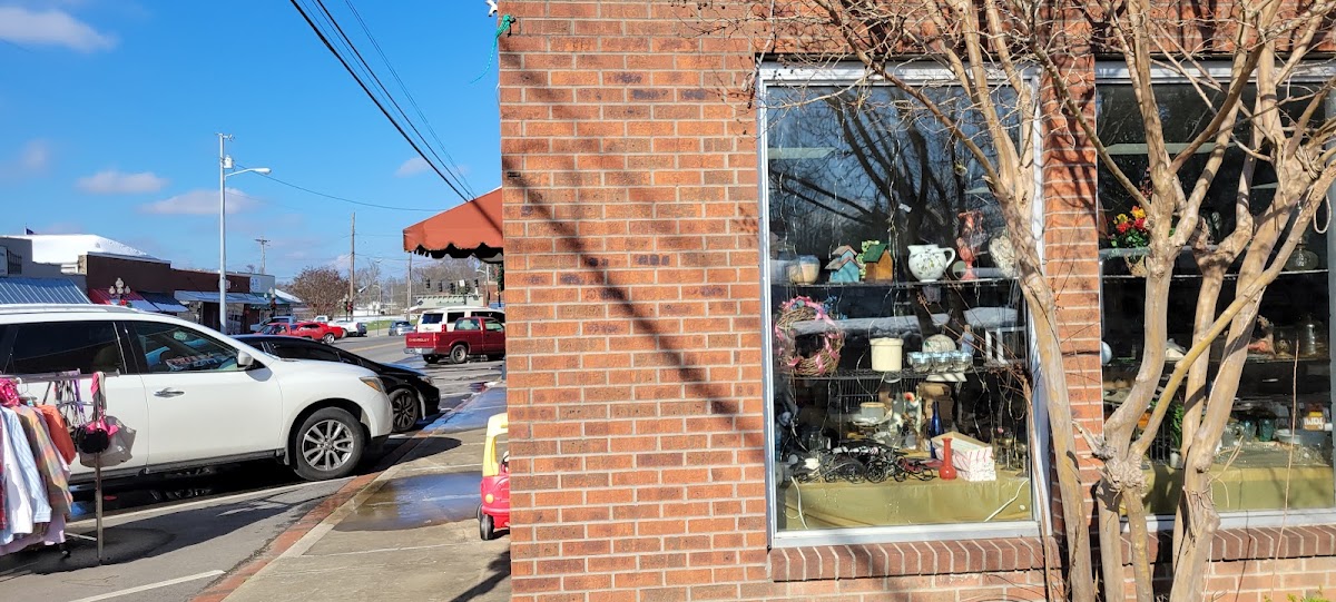 Randys and Sherry's Thrift in Ardmore