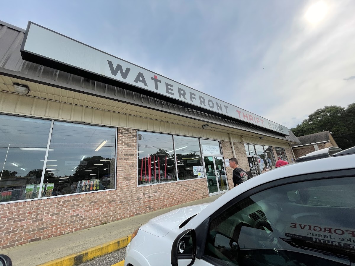 Waterfront Rescue Mission Thrift Store in Pensacola