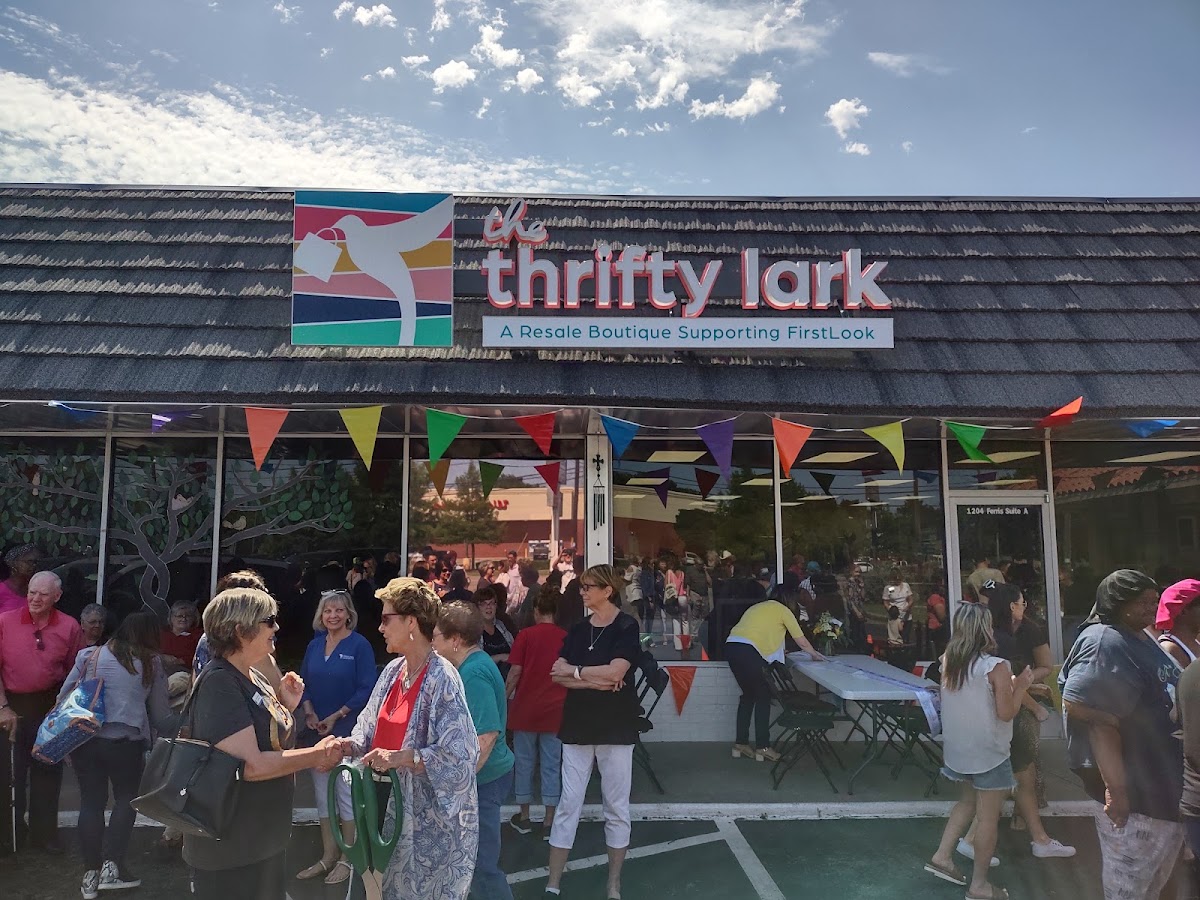 The Thrifty Lark in Waxahachie