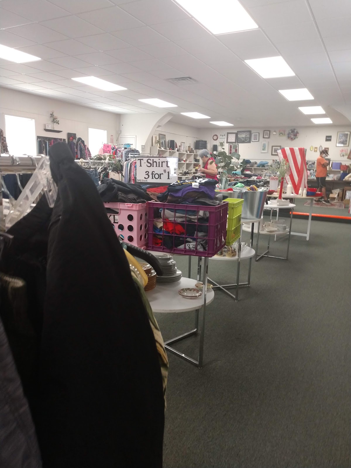 St Thomas Aquinas Resale in Angleton