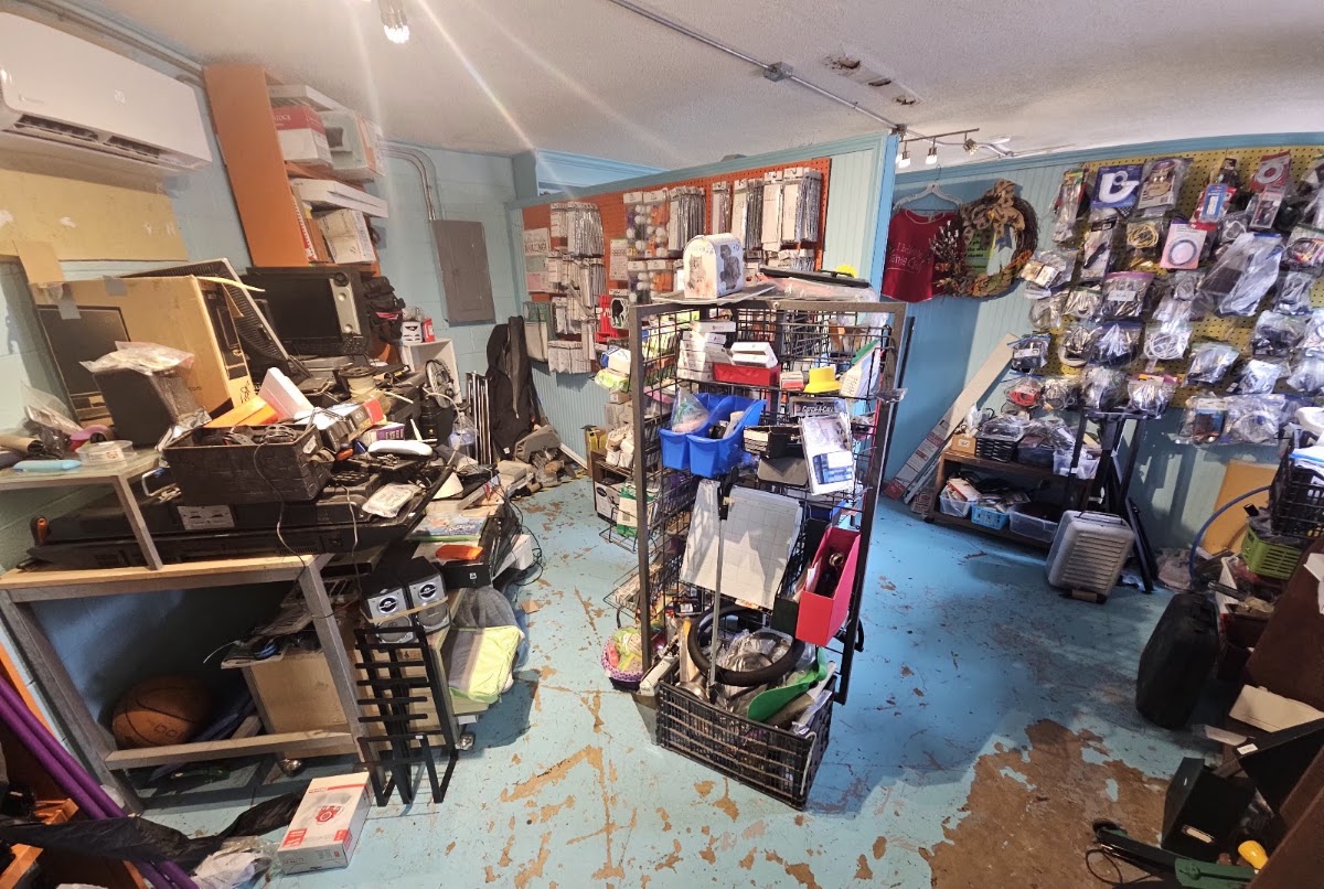 Charity Thrift in Alpine