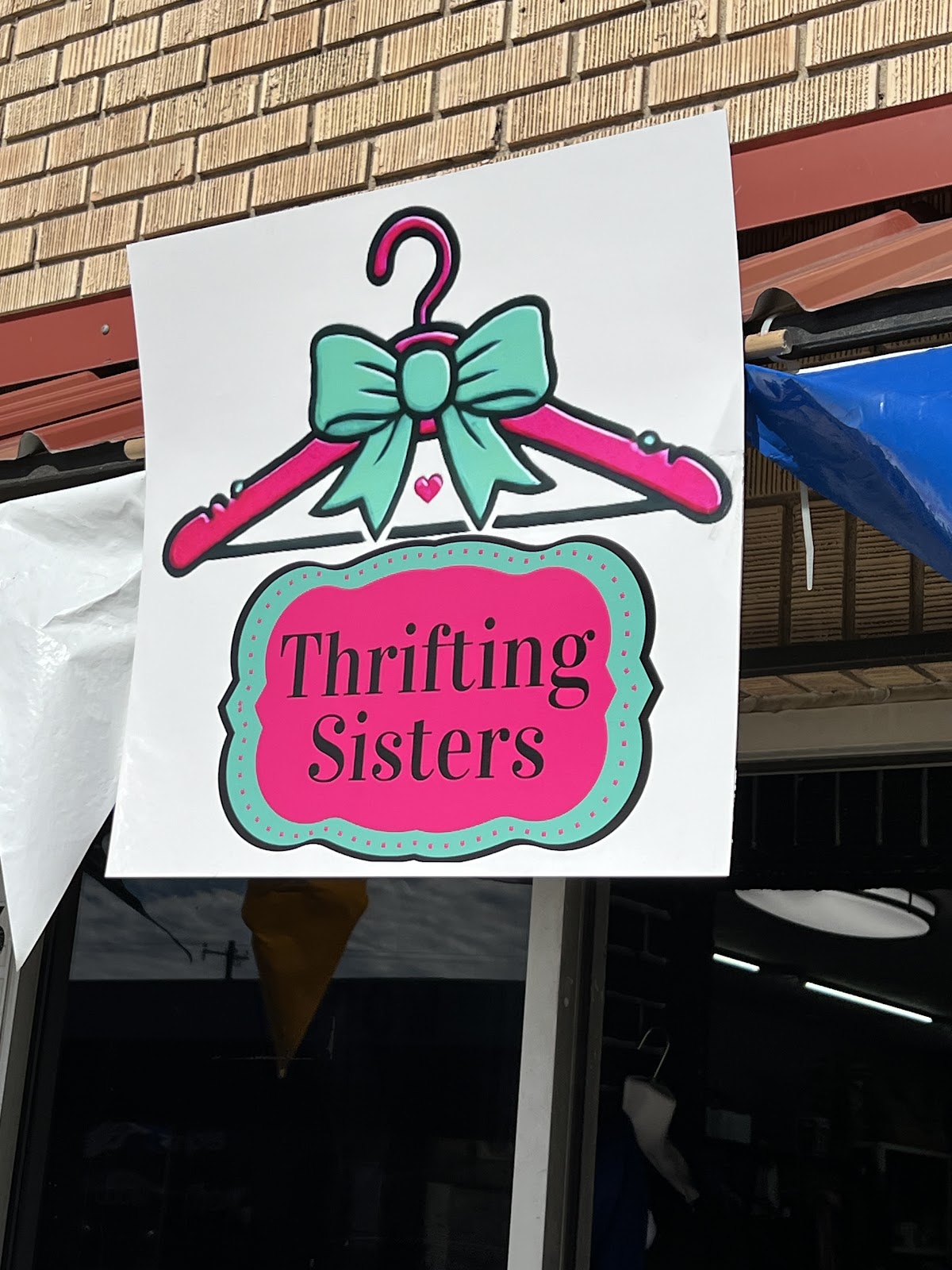 Thrifting Sisters in Harlingen