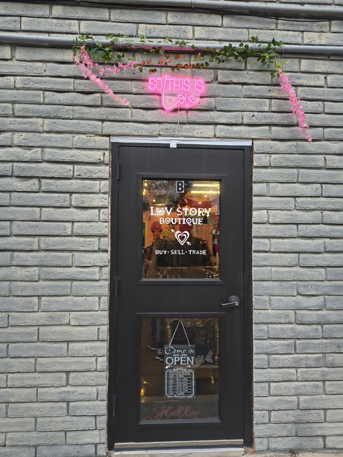 Luv Story Boutique in Harlingen