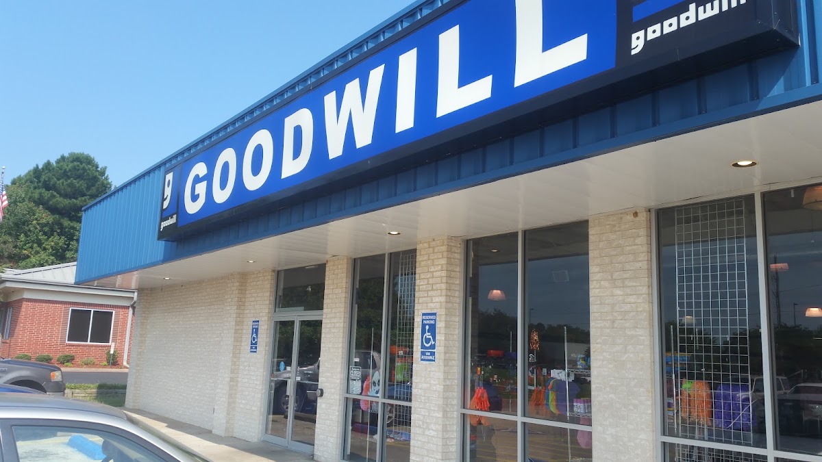 Goodwill Store in Marshall