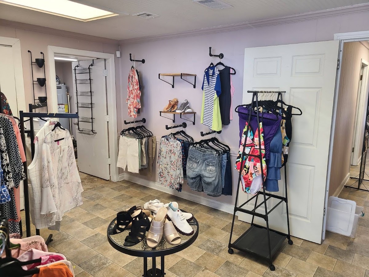 Dogwood Emporium Resale in Liberty