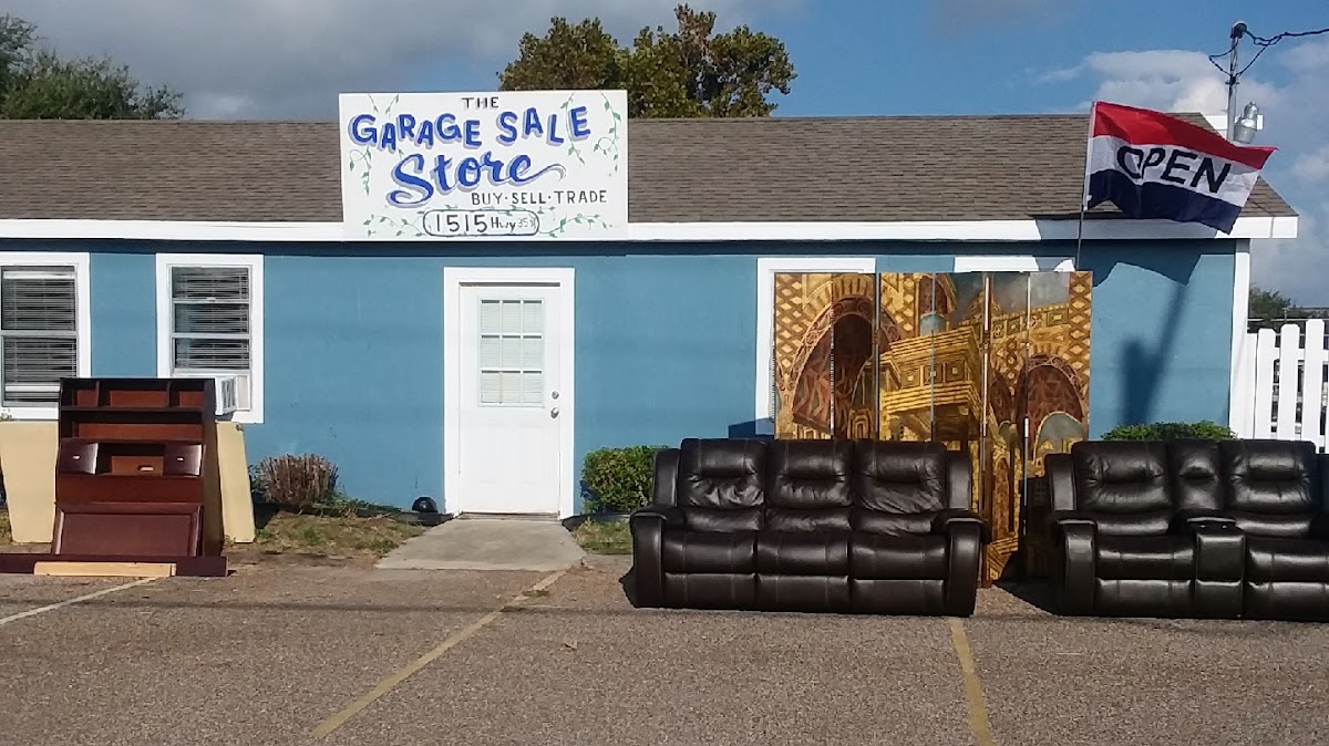 The Garage Sale Store in Rockport
