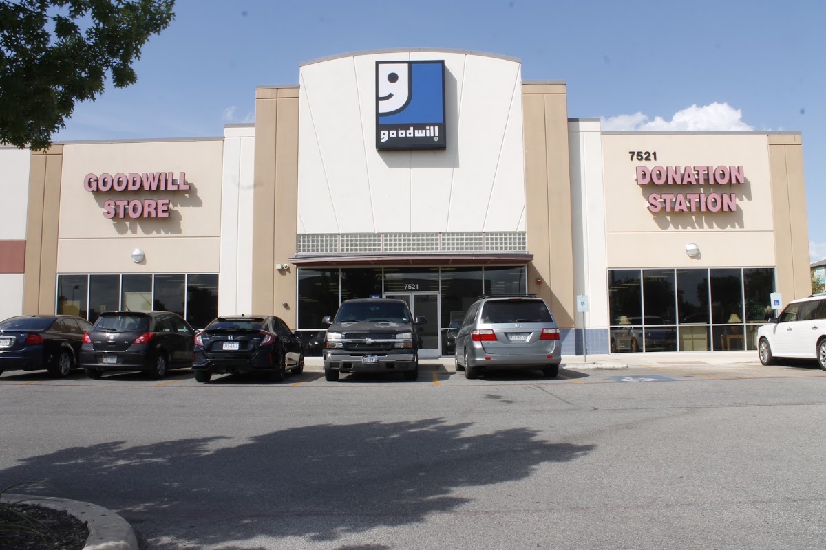 Goodwill Store and Donation Station in Live Oak