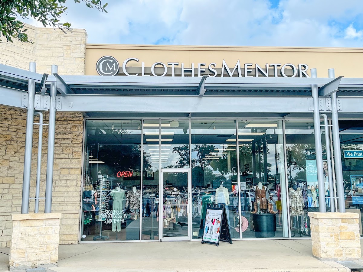 Clothes Mentor 1604/Blanco San Antonio, TX in San Antonio