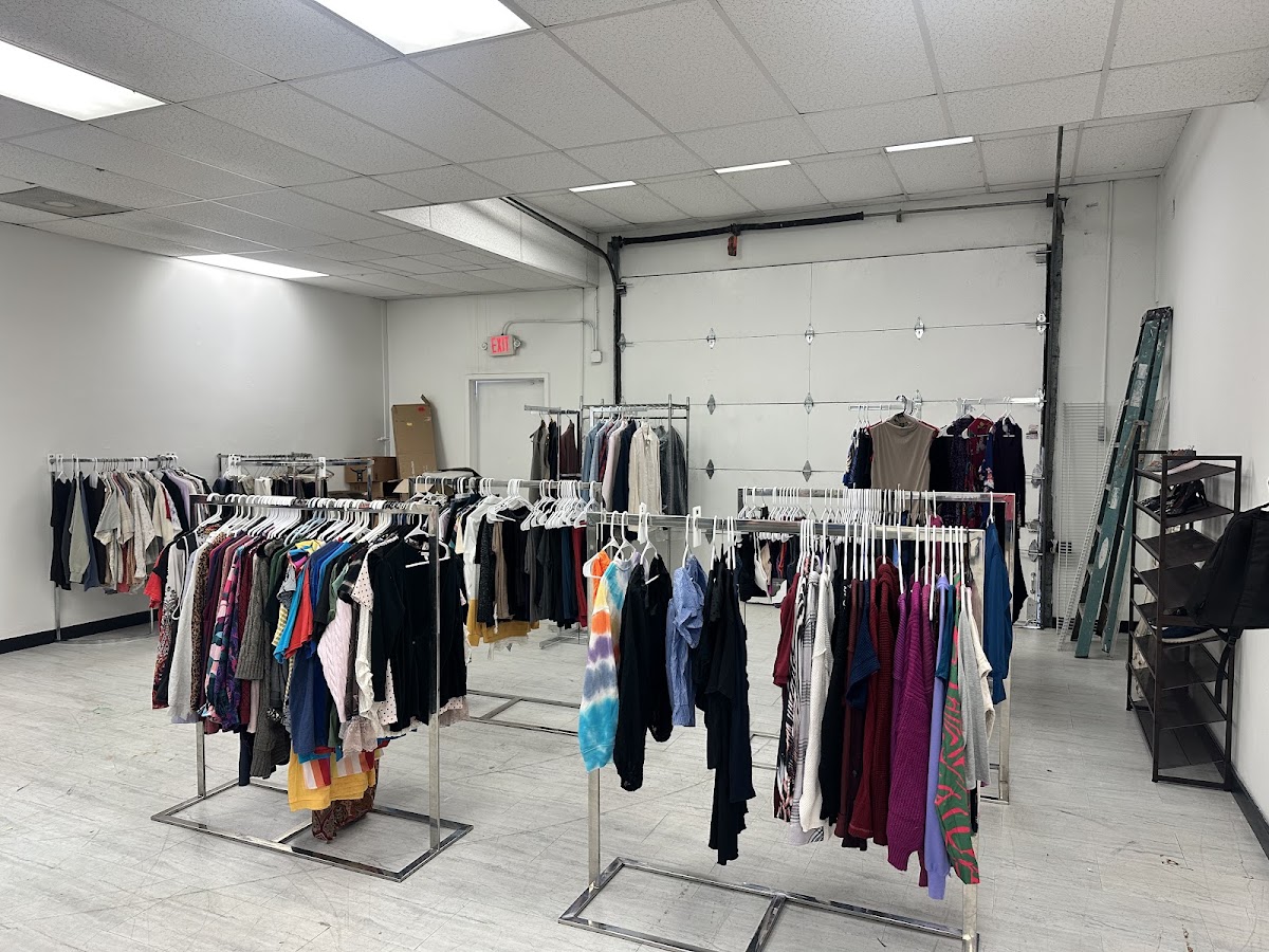 Chant's nook and cranny resale in Webster