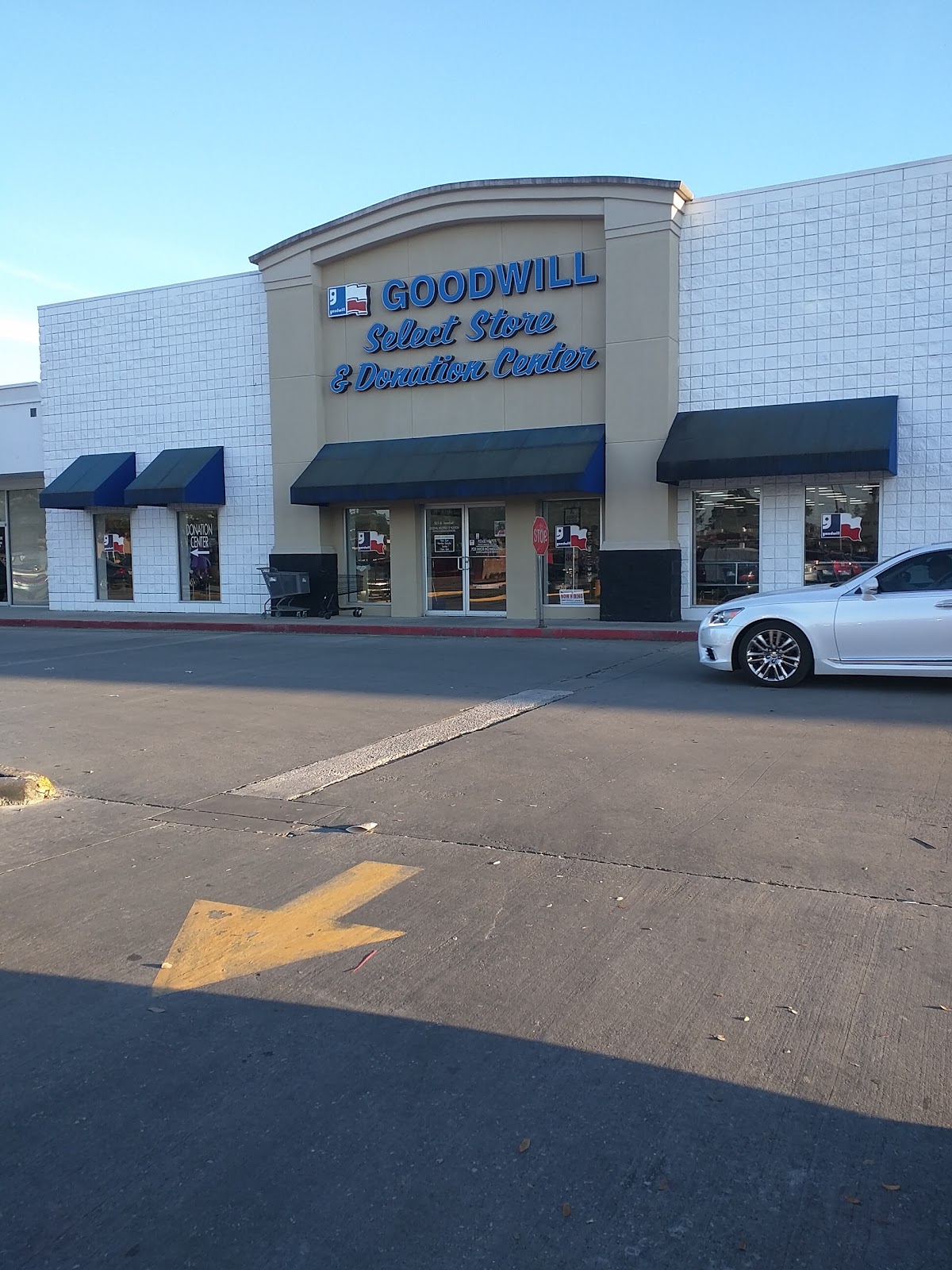 Goodwill Thrift Store & Donation Center – Woodlands in Spring