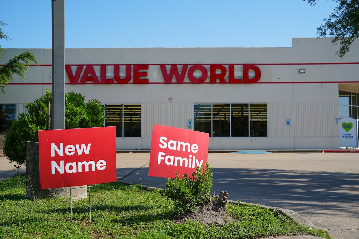 Value World Thrift in Houston
