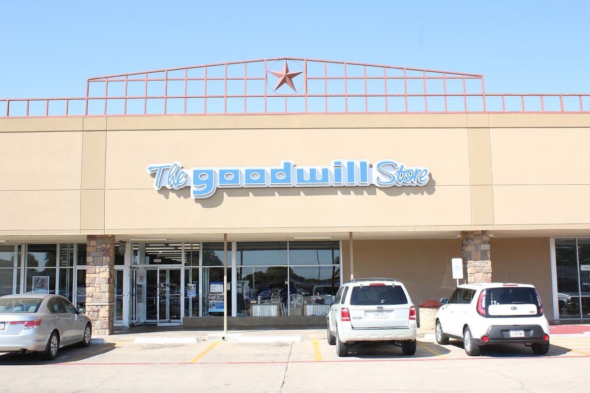 Goodwill Store - Hulen in Fort Worth
