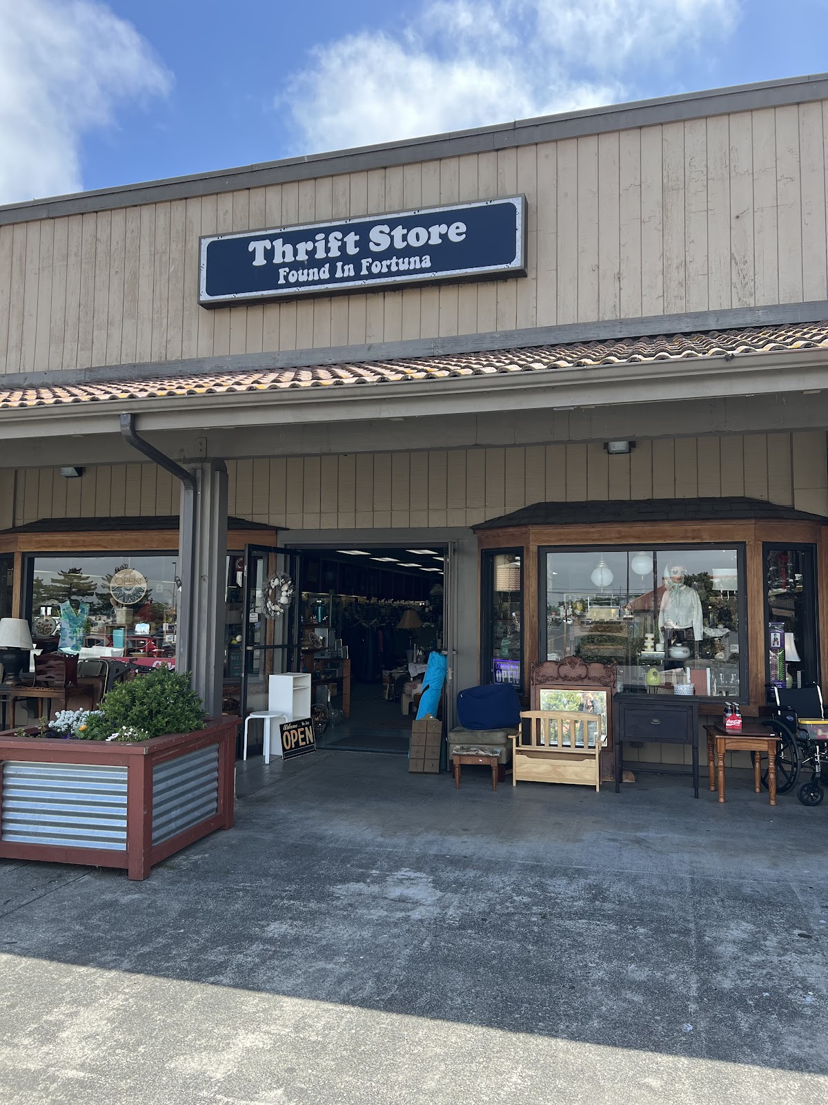 Found in Fortuna | Thrift Store & Estate Sale Liquidator in Fortuna