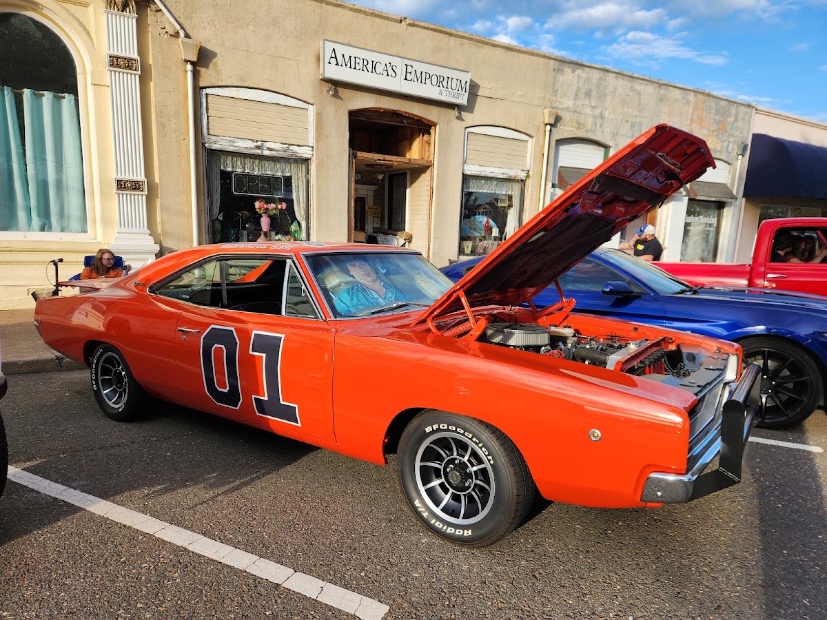 America's Emporium & Thrift in Wheatland