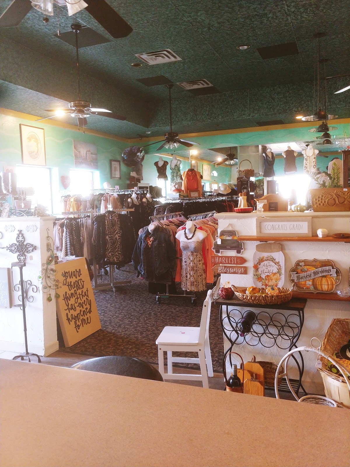 Thrift Store in Oakhurst